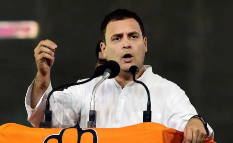 Congress chief Rahul Gandhi fire On narendra modi in Jan Aakrosh Rally - Sakshi