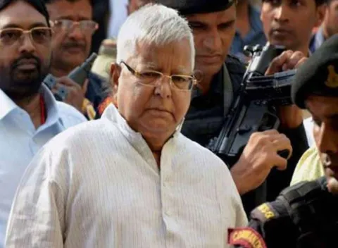 Lalu Prasad yadav discharged from AIIMS - Sakshi