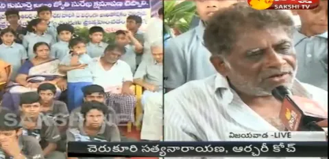 Archery coach Cherukuri Satyanarayana deeksha reaches 4th day - Sakshi