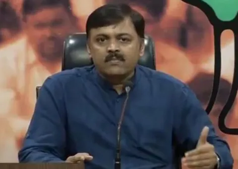 GVL Narasimha rao comments about andhrapradesh politics - Sakshi