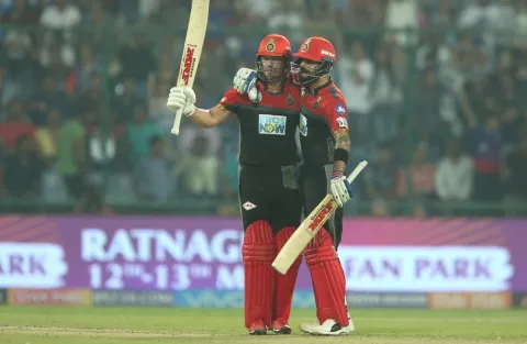  Royal Challengers Bangalore beat Delhi Daredevils by 5 wickets - Sakshi