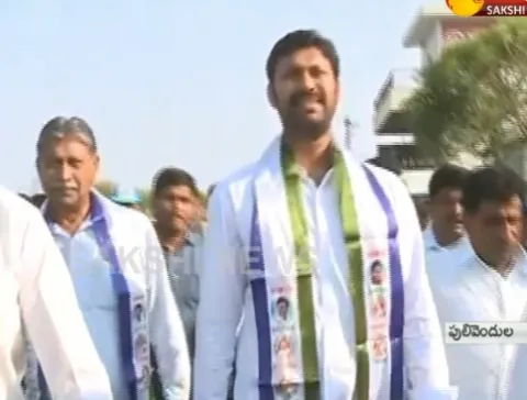 YSRCP MP YS Avinash Reddy Sangheebhava Yatra in  Pulivendula  - Sakshi