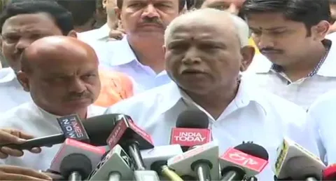 Yeddyurappa Meets Governor - Sakshi