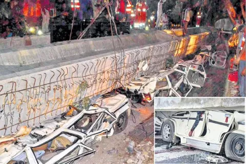 18 dead as under construction flyover collapses in Varanasi - Sakshi