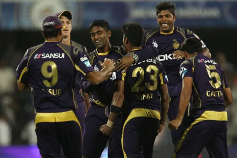 Kolkata Knight Riders win by six wickets - Sakshi