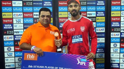 KL Rahul gives his trophy to his Fan - Sakshi