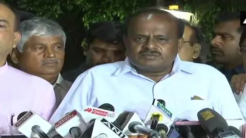 Kumaraswamys swearing-in postponed to May 23  - Sakshi