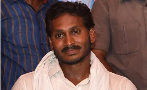 DA somayajulu Death-YS Jagan departed to Hyderabad - Sakshi