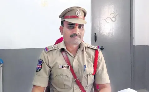 Do not believe rumors coming in social media - Sakshi