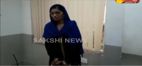 Fake doctor hulchul in gandhi hospital - Sakshi