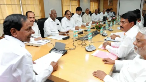 Telangana Government gives Clarity on Employees transfers - Sakshi