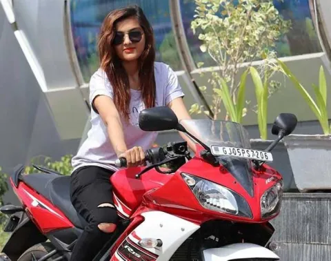 Surat Lady Don Asmita Gohil Arrested by Gujarat Police - Sakshi