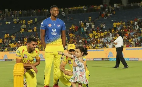 MS Dhonis Daughter Ziva Special Attraction in IPL - Sakshi