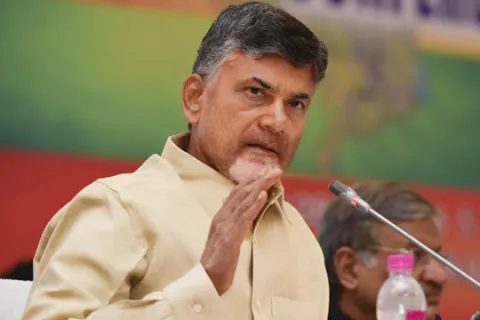 Chandrababu Turns On special category status issue - Sakshi