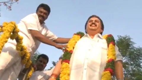 Director Dasari Narayana Rao Statue Was Opened In Film Chamber - Sakshi