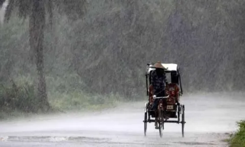 Thunderstorms take a heavy toll in Guntur - Sakshi