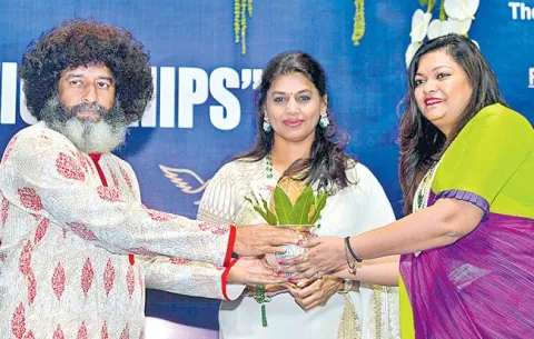 Expressions Should Be Expressed Directly says mahatria ra - Sakshi