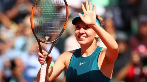 French Open 2018- Simona Halep beats Sloane Stephens in final - Sakshi