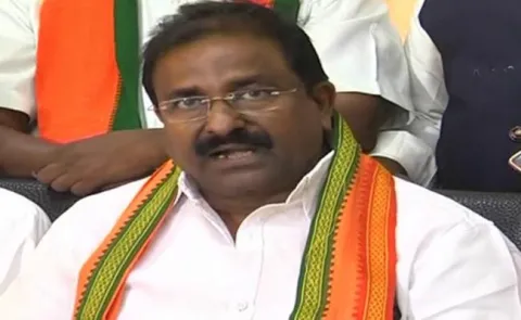 Somu veerraju Slams Chandrababu Corruption - Sakshi