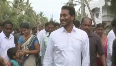 Day 195 of YS Jagan Padayatra Begins - Sakshi