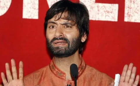 Police arrest JKLF chief Yasin Malik in Srinagar - Sakshi