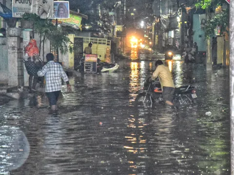 Heavy Rains To Hit Telangana In Next Five Days - Sakshi