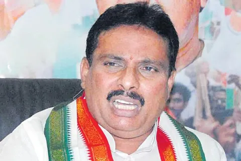 Congress leader Danam Nagender Quits party - Sakshi