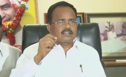 Motkupalli Narasimhulu comments on AP CM Chandrababu Naidu - Sakshi