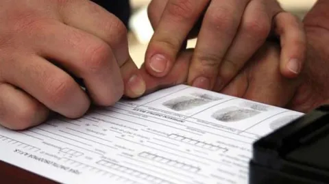 New Twist in Sim Card Vendor Fake Fingerprints Scam - Sakshi