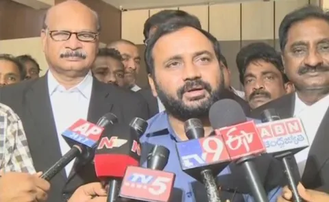 Mangalagiri MLA Alla Rama Krishna Reddy Slams Chandrababu Over ACB Cases - Sakshi