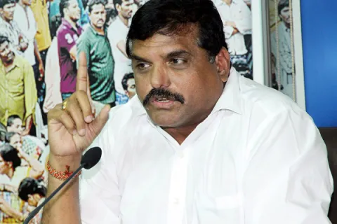 Botsa satyanarayana questioned cm chandrababu over airasia scam - Sakshi