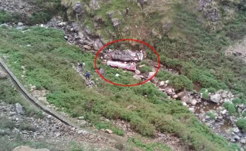 Uttarakhand-Bus Falls into Ditch Kills Many  - Sakshi