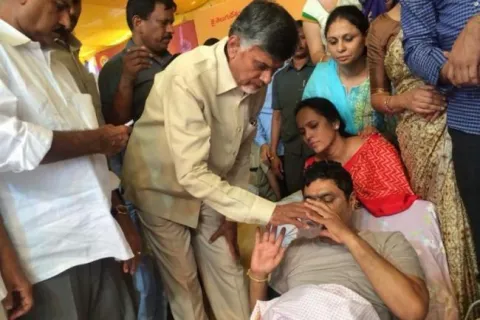 TDP Leaders drama on Steel factory in Kadapa - Sakshi