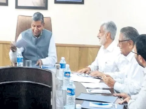 YSRCP Supports Jamili Elections in India - Sakshi