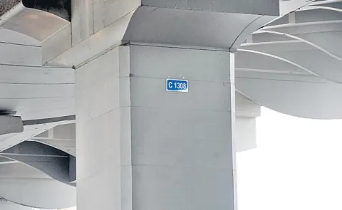 Hyderabad Metro Pillars to be numbered and linked with Google Maps - Sakshi