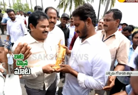 Sculptors Meet YS Jagan in Padayatra - Baata Cheppina Maata - Sakshi