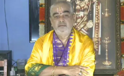 Ramana Deekshtulu Talks about Maha Samprokshana Issue  - Sakshi