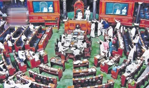 Lok Sabha speaker accepts no confidence motion  - Sakshi