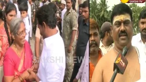 Priests Meets YS Jagan at Praja Sankalpa Padayatra - Sakshi