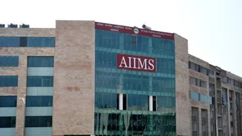 Line clear for AIIMS campus at bhuvanagiri - Sakshi