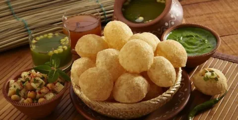 Vadodara- Municipal corporation bans panipuris - Sakshi