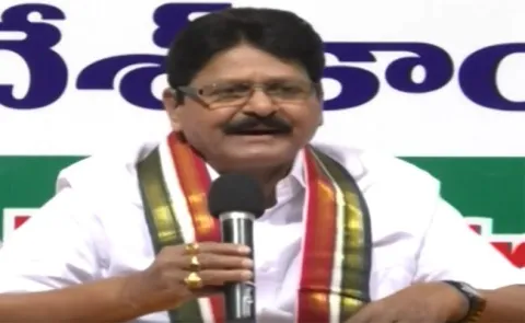  TDP Alliance With Congress In Future Said Sr Leader Sarve Satyanarayana - Sakshi