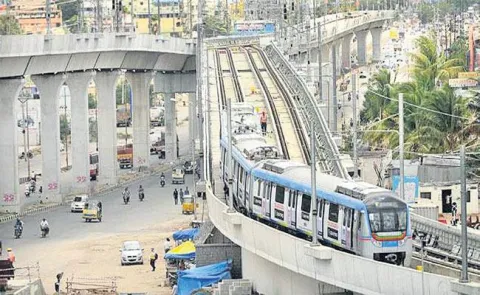 Ameerpet-L B Nagar Metro stretch to be ready by July end - Sakshi