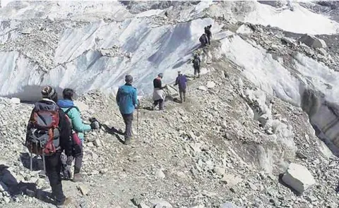 Weather hampers efforts in Nepal  - Sakshi