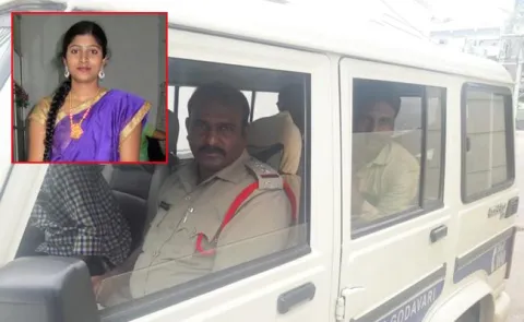 Sri Gowthami Murder Plot- Cops Probe TDP Leaders Bank Transactions - Sakshi
