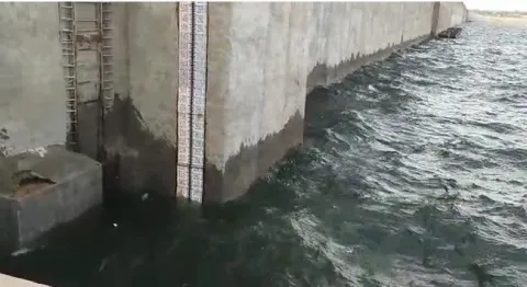 Huge Flood water Inflow In Projects - Sakshi