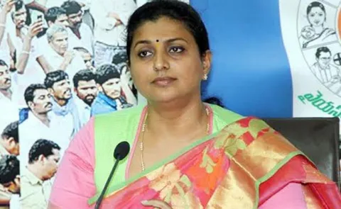 Roja visits Tirumala , Slams Chandrababu - Sakshi