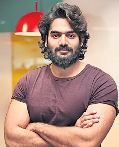 RX 100 Hero Karthikeya To Help Kerala Flood Victims - Sakshi
