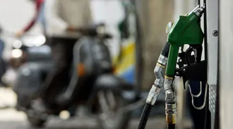 Diesel Price Hits Record High - Sakshi