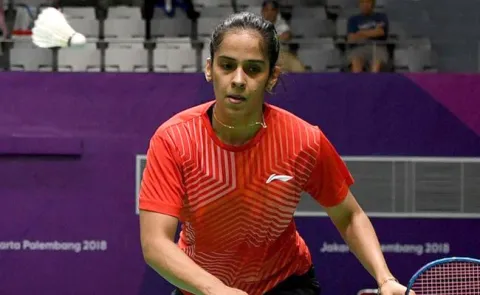 Saina Nehwal settles for bronze after semifinal loss - Sakshi